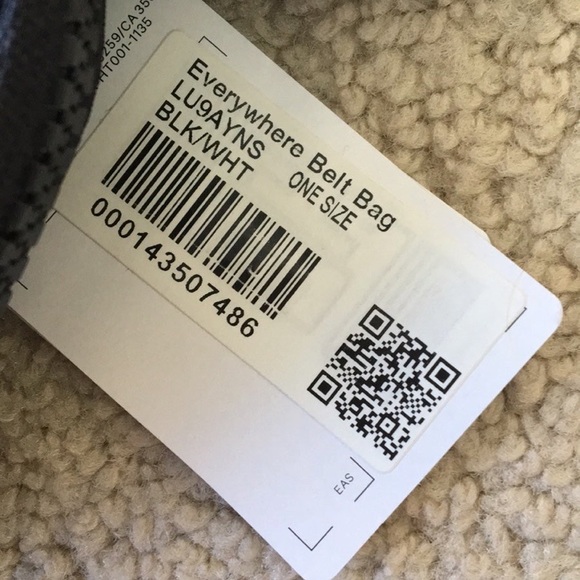 NWT Lululemon Everywhere Belt Bag 1L With Logo - Picture 5 of 7